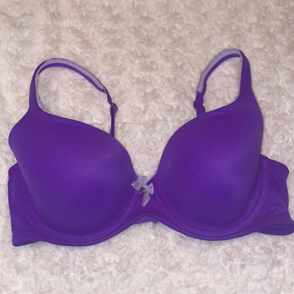 Victoria’s Secret lined demi bra. Color: Purple. Size: 36C.